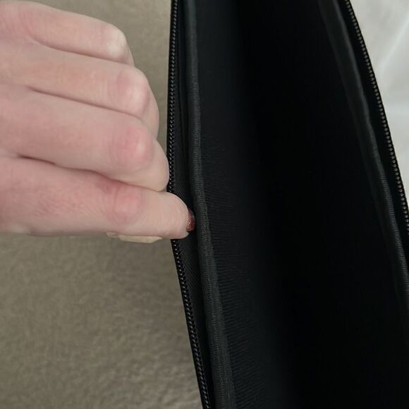 NWT Computer sleeve. Black  - Picture 4 of 4